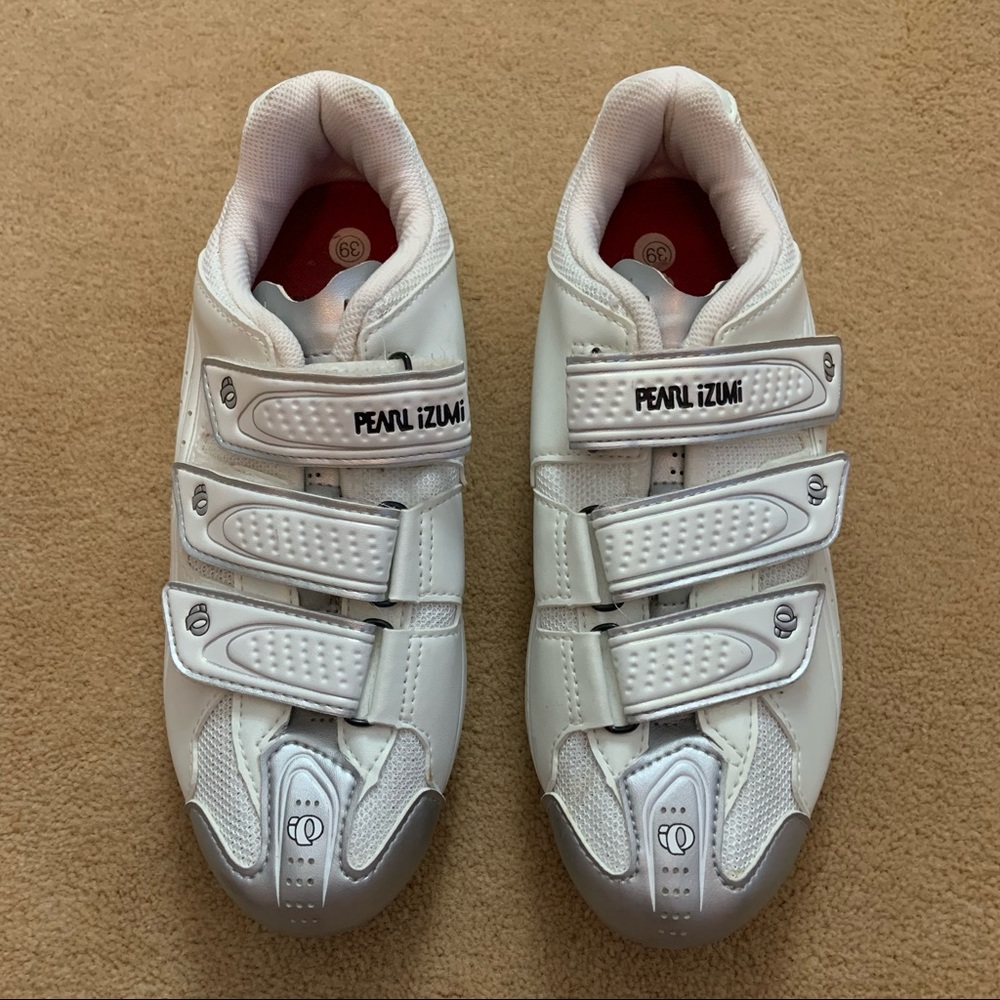 Pearl Izumi white silver cycling shoes